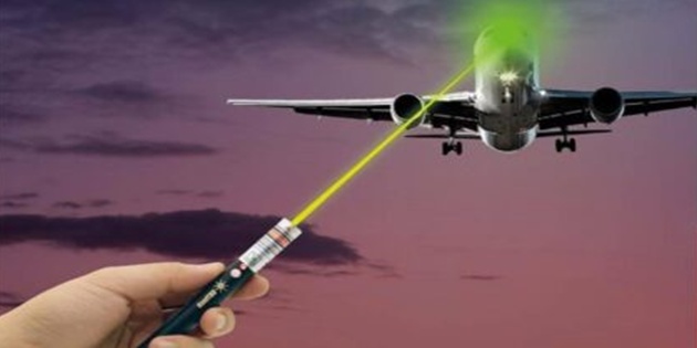 Sabiha Gökçen’de Uçağa Lazerli Taciz, Pilot Olayı Kuleye Böyle Bildirdi